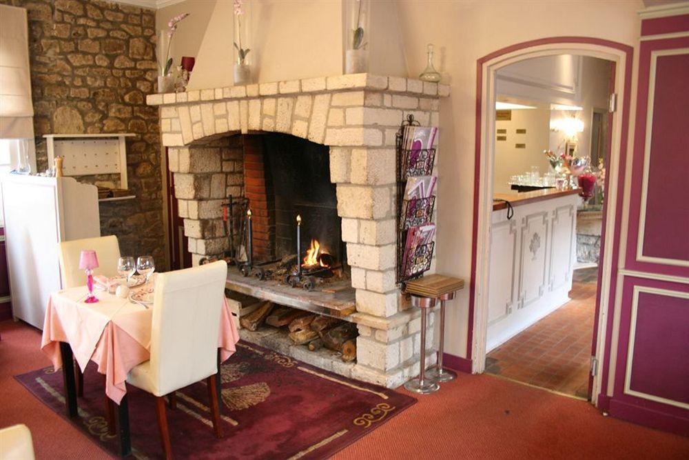 Logis Hotel Restaurant L'Auberge Normande Carentan Eksteriør billede