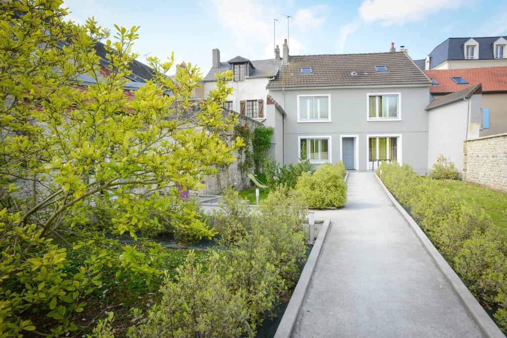Logis Hotel Restaurant L'Auberge Normande Carentan Eksteriør billede